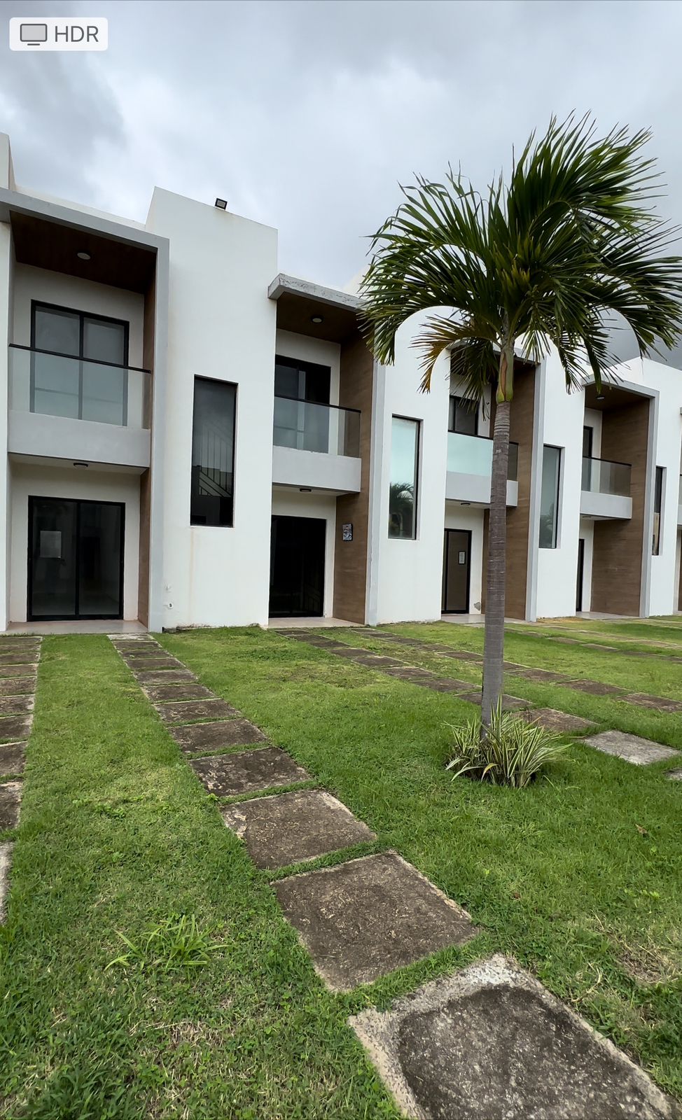 CASA DUPLEX NO PORTO DAS DUNAS. BAIRRO: DUNAS / AQUIRAZ (R$ 400.00,00)